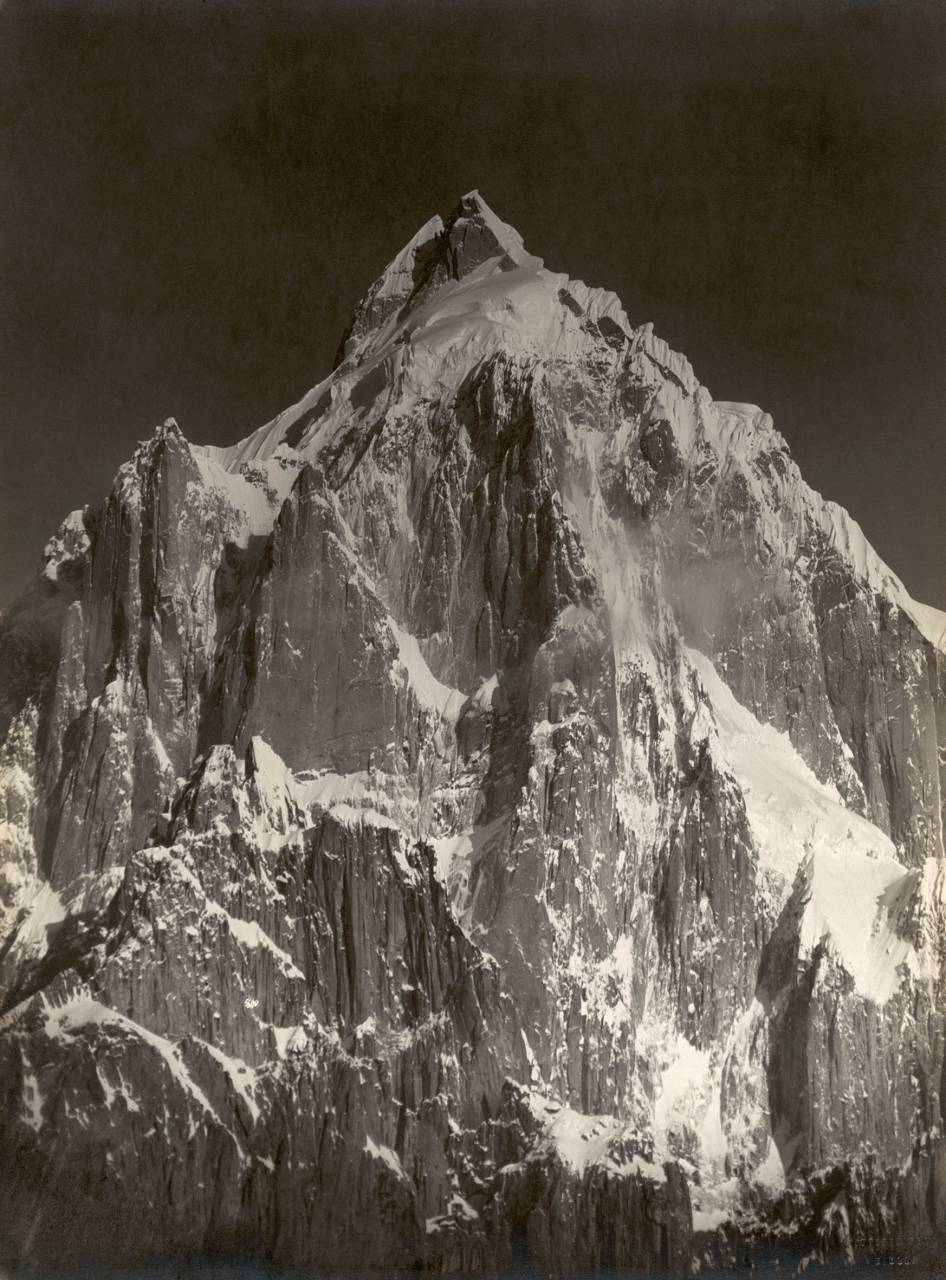  |Vittorio Sella, Gipfel des Payu, Karakoram Gebirge, Kashmir, 1909 (© National Geographic Image Collection)